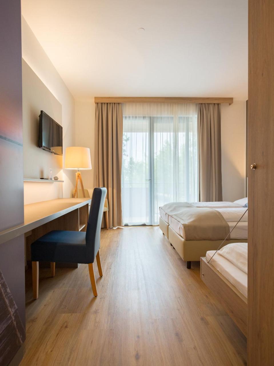 Hotel Am See รุสท์ ภายนอก รูปภาพ